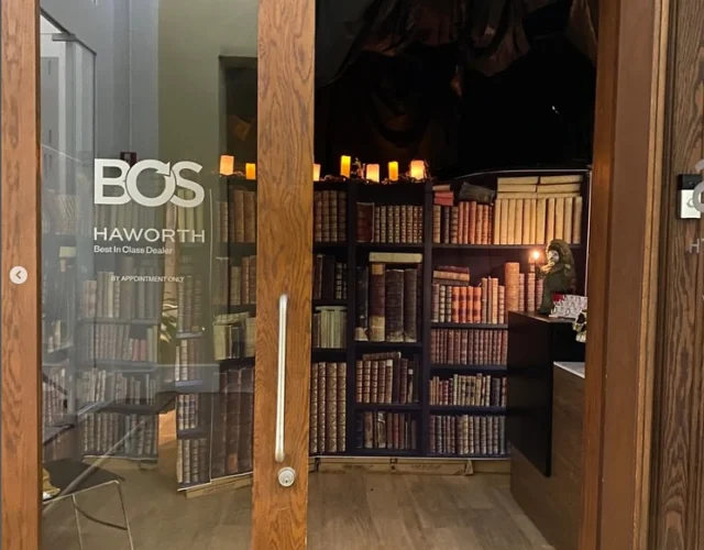 Through the hidden library passage, our team was transported to the Roaring Twenties at BOS’s Haunted Happening. The ‘Spookeasy’ brimmed with 1920s flair, celebrating connection, camaraderie, and the relationships that continue to inspire our work.